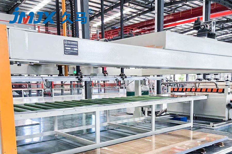 (Fagure de aluminiu+aluminiu 3D+A2) Linie de producție rezistentă la foc cu 3 funcții (Fagure de aluminiu+aluminiu 3D+A2) Linie de producție rezistentă la foc cu 3 funcții